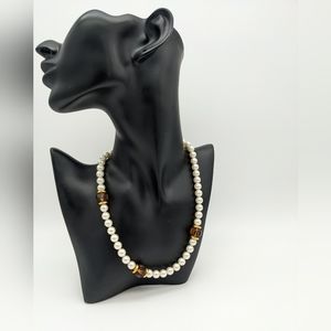 1978 Vintage Sarah Coventry "Elizabeth" Necklace.